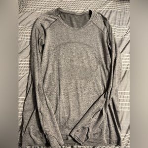 Lululemon Swiftly Tech long Sleeve